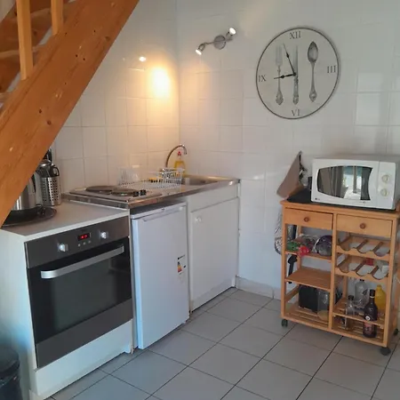 La Maisonnette Du Meslay بيت للعطل Fye