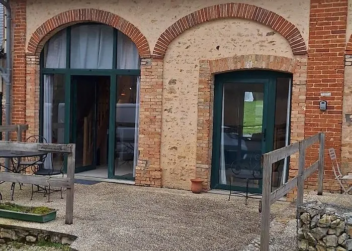 度假居 La Maisonnette Du Meslay Fye